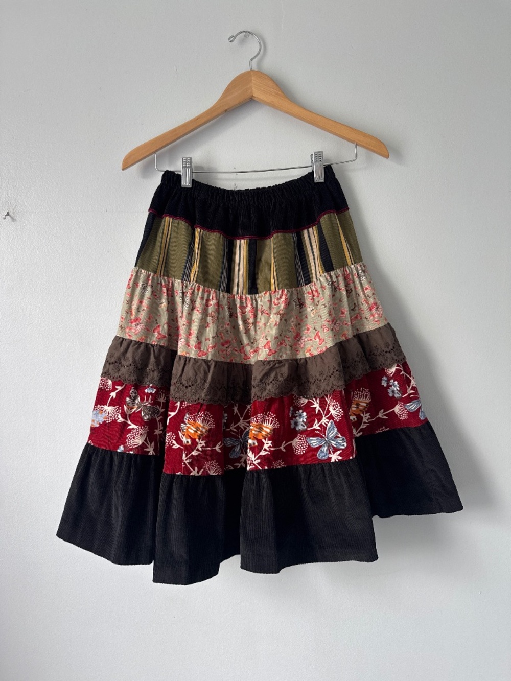 Adorable mixed print corduroy skirt